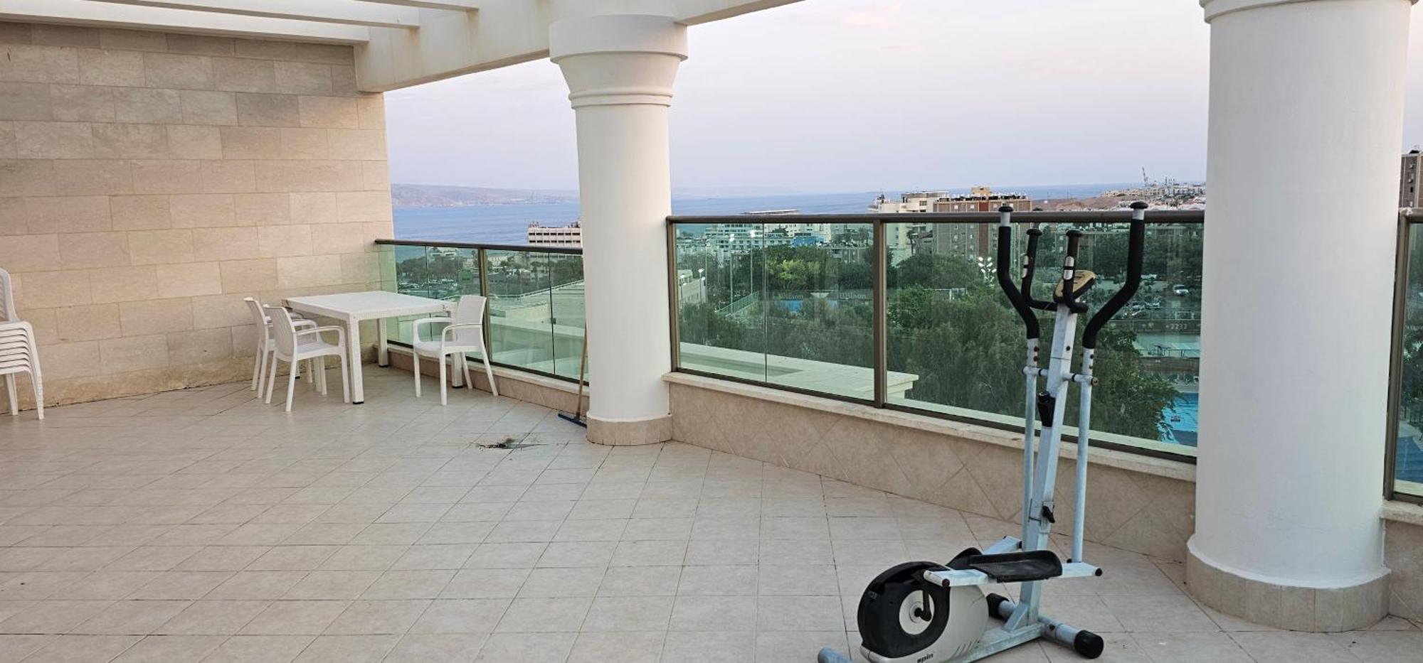 Apartment Exclusive Top Luxury Penthouse Near The Sea With Privat Roof-pool *