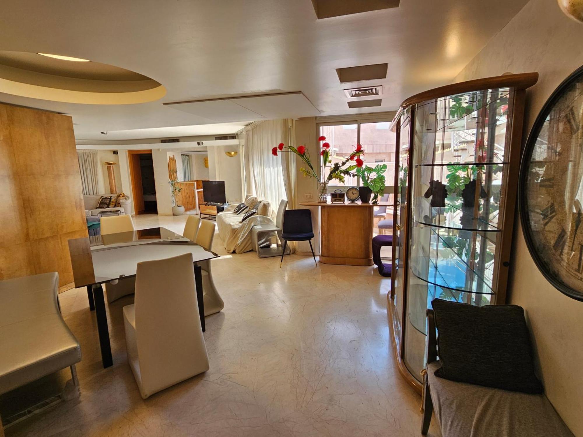 Exclusive Top Luxury Penthouse Near The Sea With Privat Roof-pool Apartment