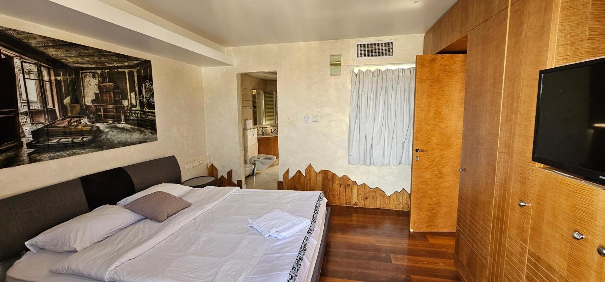 Exclusive Top Luxury Penthouse Near The Sea With Privat Roof-pool Apartment