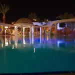 Exclusive Top Luxury Penthouse Near The Sea With Privat Roof-Pool