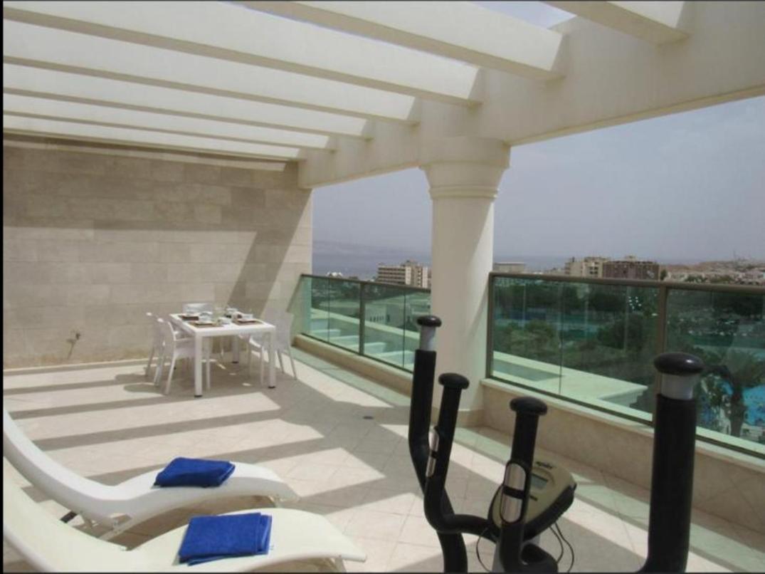 Exclusive Top Luxury Penthouse Near The Sea With Privat Roof-pool