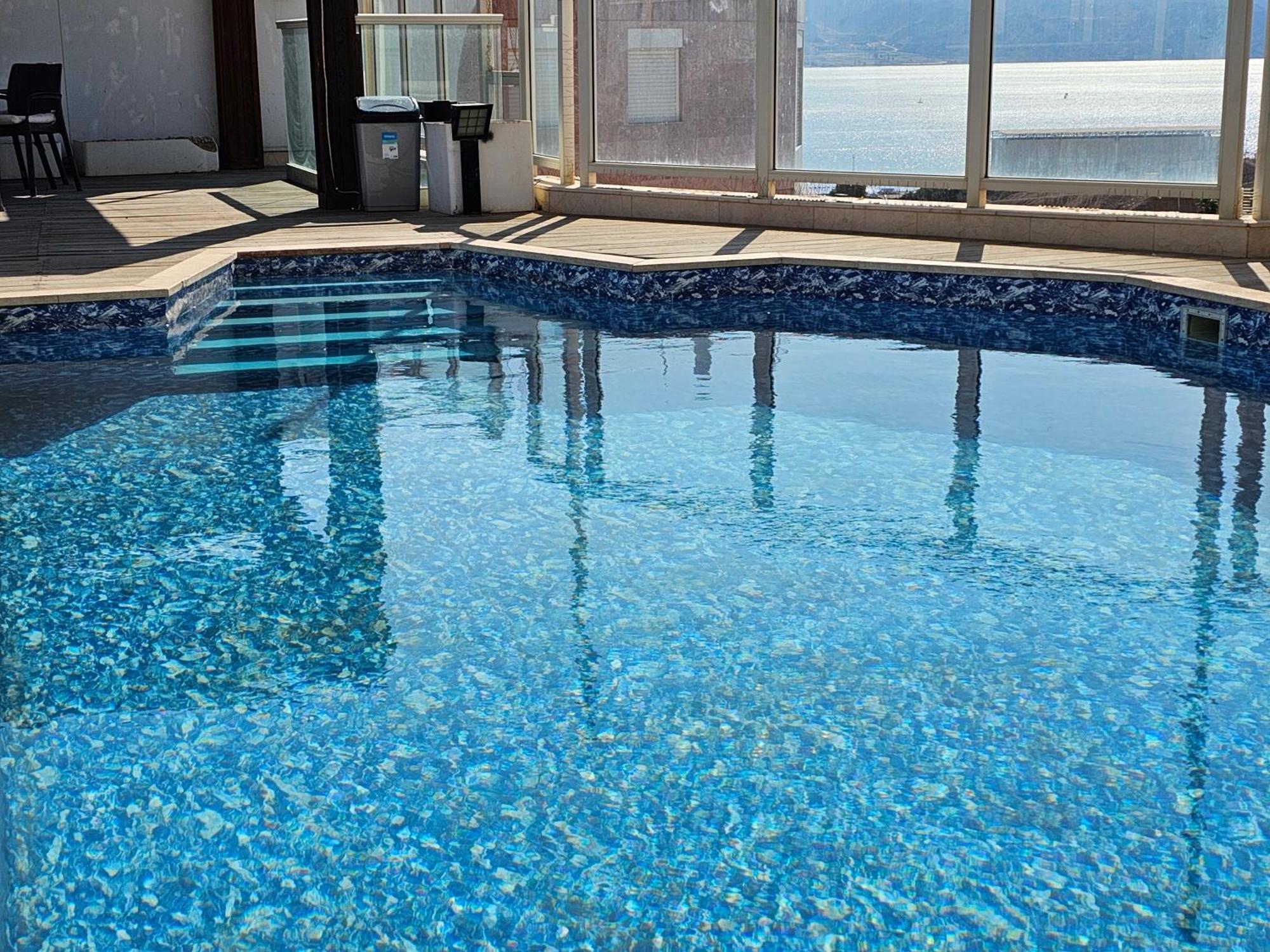 Exclusive Top Luxury Penthouse Near The Sea With Privat Roof-pool Eilat